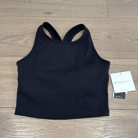 BEYOND‎ YOGA Black PowerBeyond Strive Cropped Tank Medium Support Shelf Bra Sz S - Picture 2 of 14